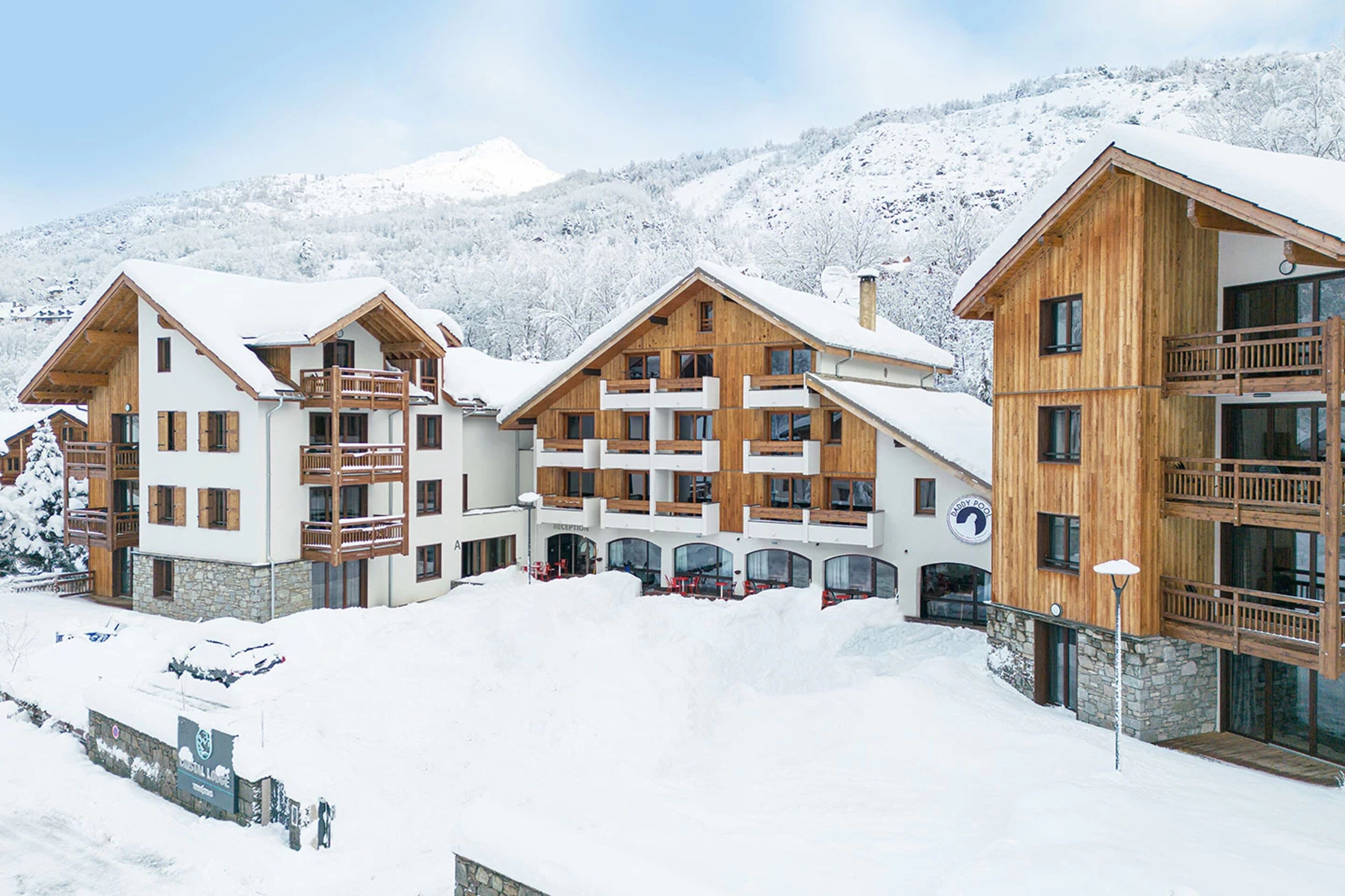 serre chevalier cristal lodge extérieur hiver